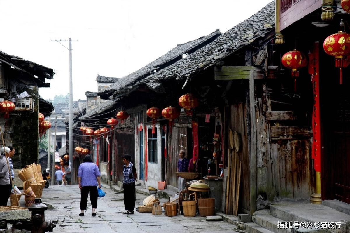 曹操杀了陈宫,为什么还要供养陈宫一家老小?-共享知识星球,学习更高效!